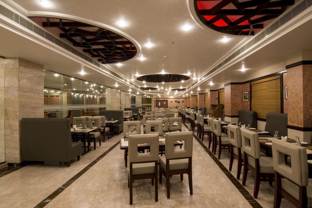 Shenbaga Hotel And Convention Centre Puducherry Eksteriør billede